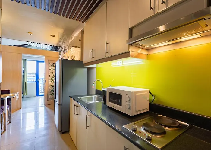 Apartment 2br At Moa - 14th Floor -sleeps 6 - Sea Residences *