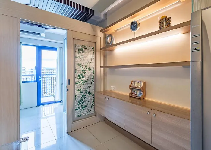 2br At Moa - 14th Floor -sleeps 6 - Sea Residences *
