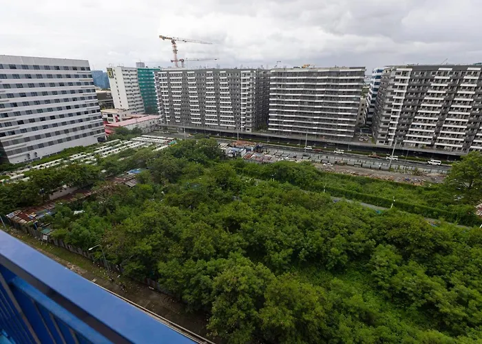 2br At Moa - 14th Floor -sleeps 6 - Sea Residences Apartment Manila
