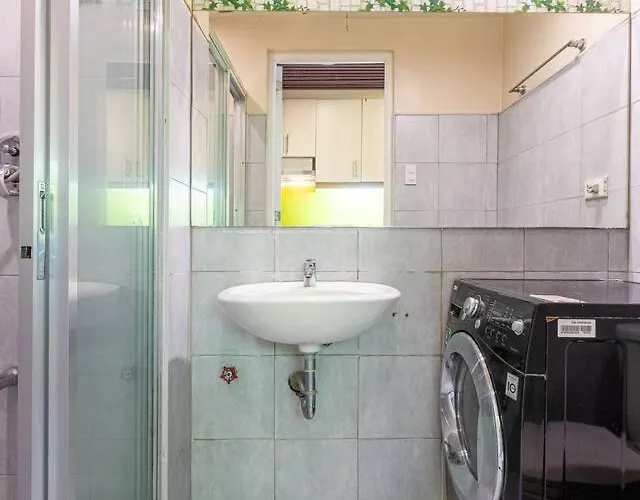 2br At Moa - 14th Floor -sleeps 6 - Sea Residences * Manila