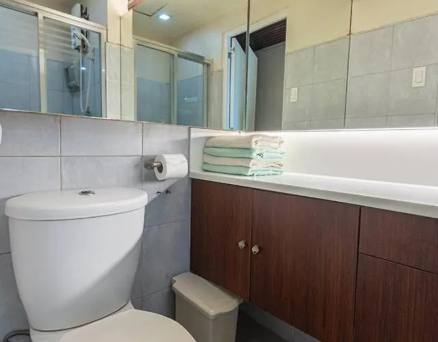 2br At Moa - 14th Floor -sleeps 6 - Sea Residences Apartment *