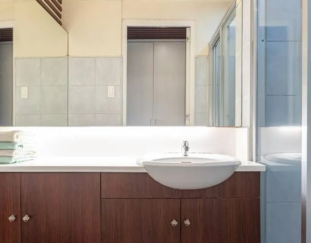 Apartment 2br At Moa - 14th Floor -sleeps 6 - Sea Residences