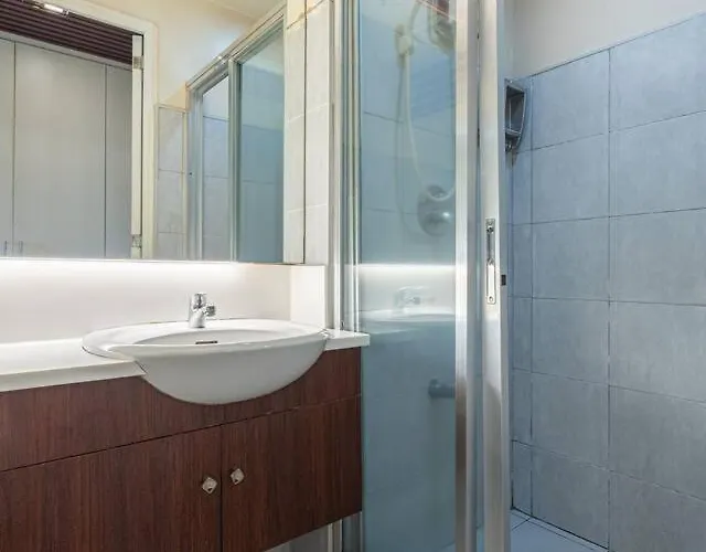 Apartment 2br At Moa - 14th Floor -sleeps 6 - Sea Residences *