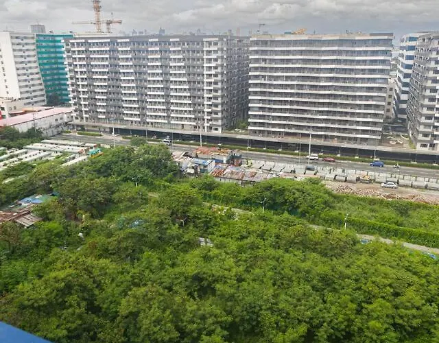 2br At Moa - 14th Floor -sleeps 6 - Sea Residences *